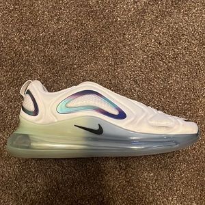 AirMax 720 Bubble Pack White